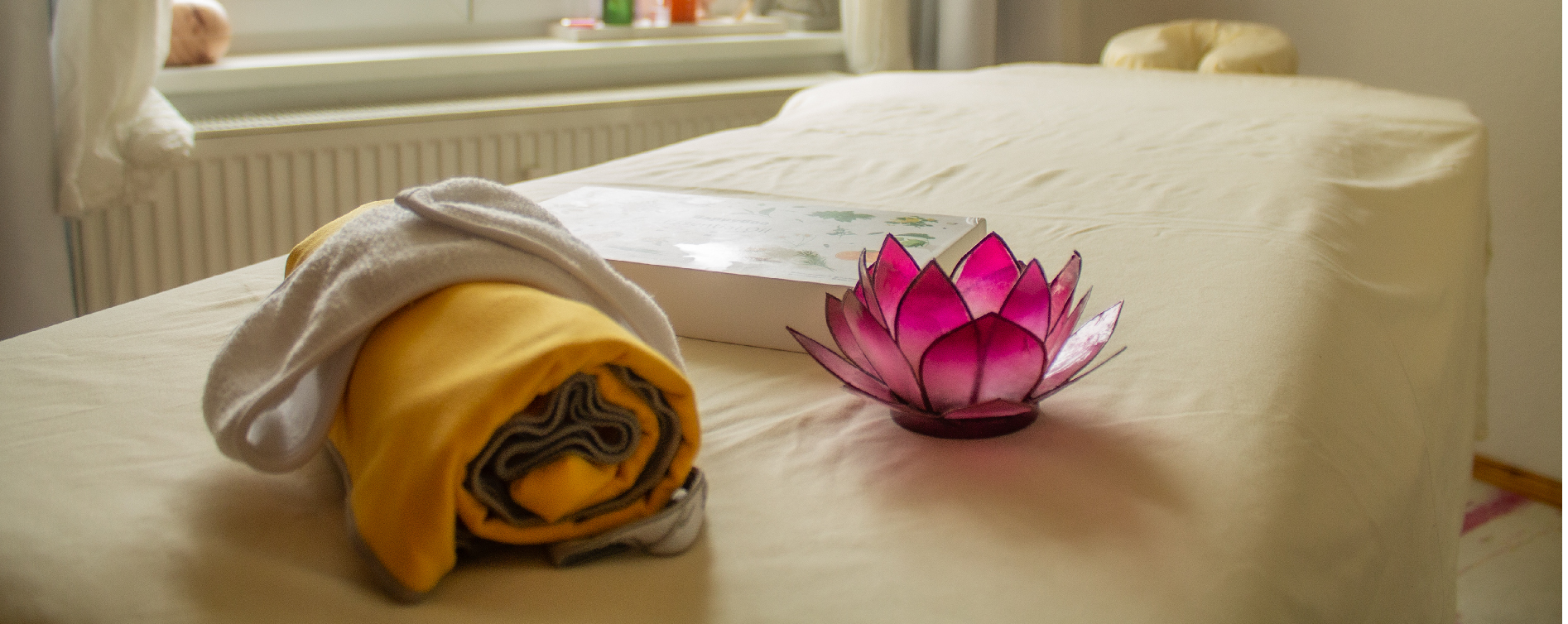 Relaxing therapeutic massage at Harmonie Studio